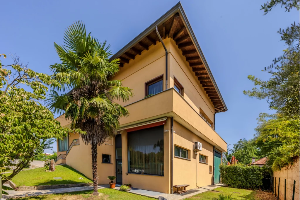 2 Locali in Vendita - Rho Via Dei Cornaggia