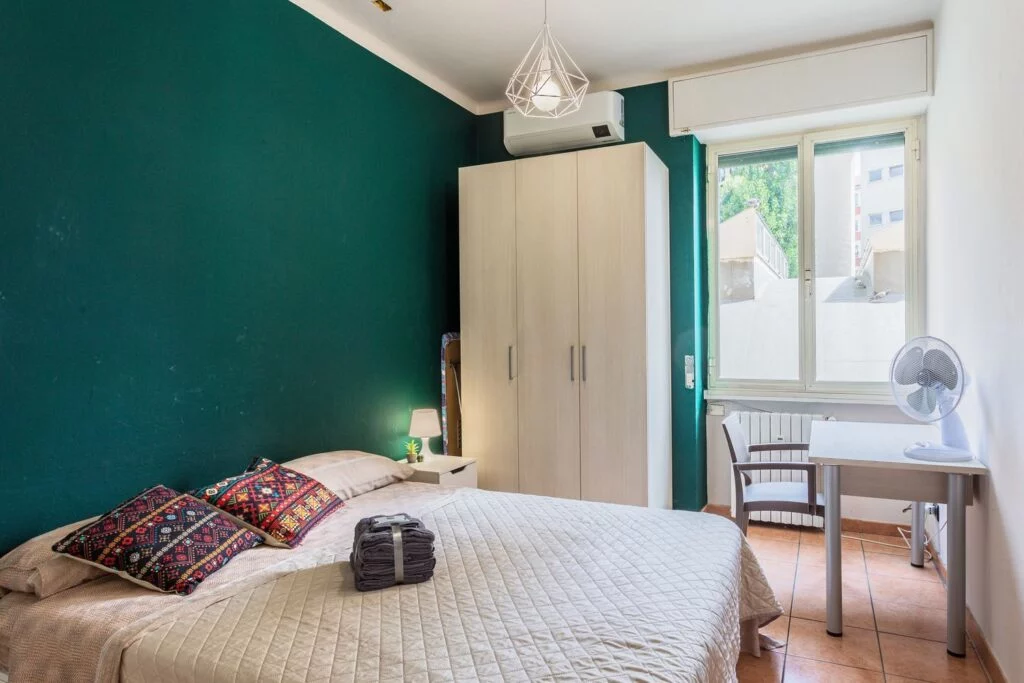 Attico con terrazzo — Zona Commerciale - Immagine 2