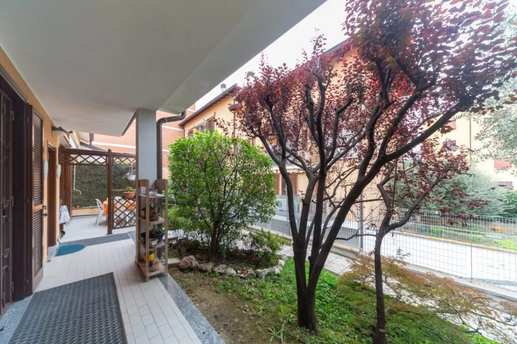 Porzione di Villa Bifamiliare a Garbagnate Milanese - Immagine 9