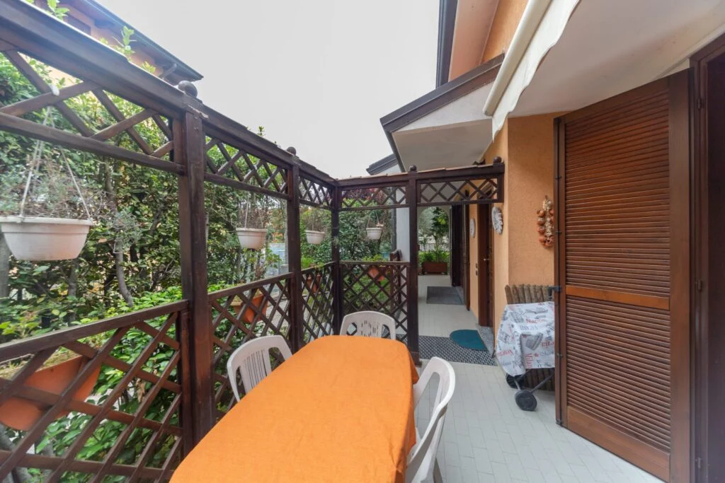 Porzione di Villa Bifamiliare a Garbagnate Milanese - Immagine 10