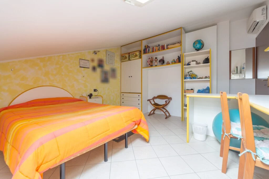 Porzione di Villa Bifamiliare a Garbagnate Milanese - Immagine 16