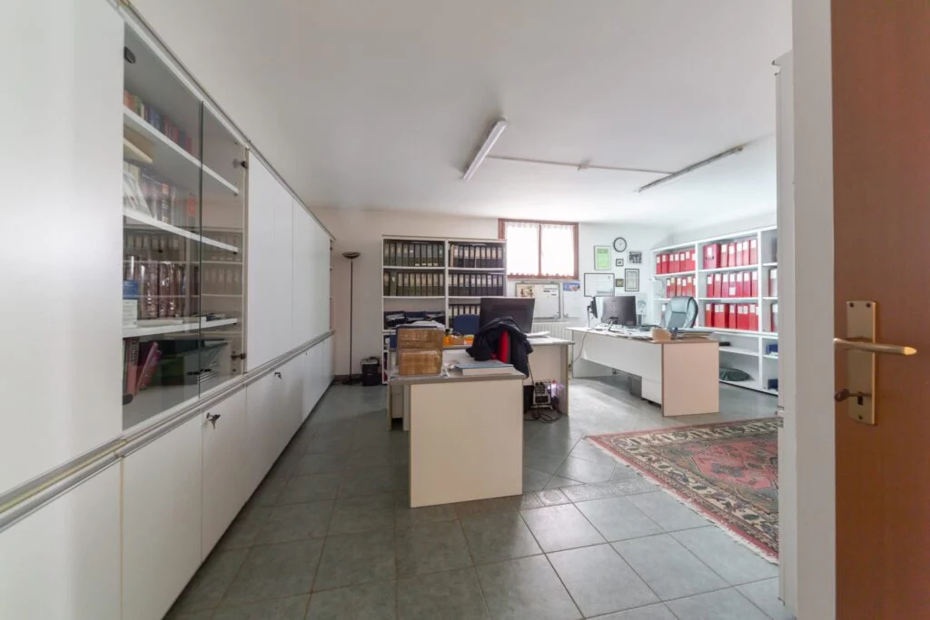 Porzione di Villa Bifamiliare a Garbagnate Milanese - Immagine 25