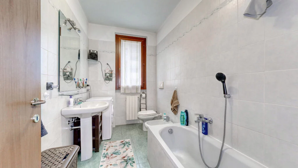 Tre locali a Cesate - Immagine 16